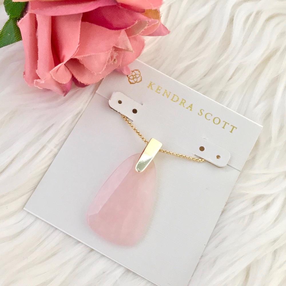 KENDRA SCOTT • Rose Quartz Maeve Necklace - Picture 4 of 5